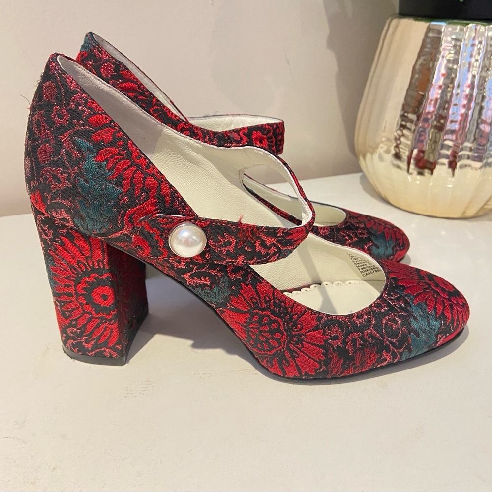 Chic Floral Red and Black Heels with Pearl Accent